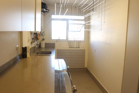 Apartamento à venda com 244m², 3 quartos e 4 vagasÁrea de Serviço