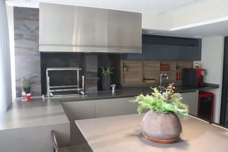 Apartamento à venda com 244m², 3 quartos e 4 vagasVaranda