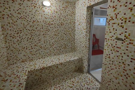 Apartamento à venda com 244m², 3 quartos e 4 vagas Apartamento à venda com 244m², 3 quartos e 4 vagasSauna