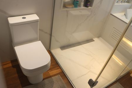 Apartamento à venda com 244m², 3 quartos e 4 vagasBanheiro da Suíte 3