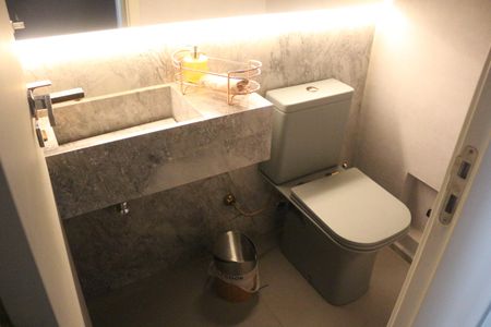 Apartamento à venda com 244m², 3 quartos e 4 vagasLavabo