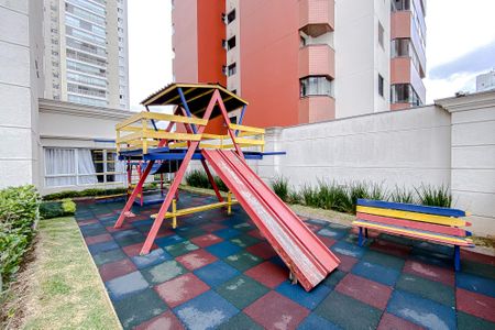 Apartamento à venda com 150m², 2 quartos e 3 vagasÁrea comum - Playground