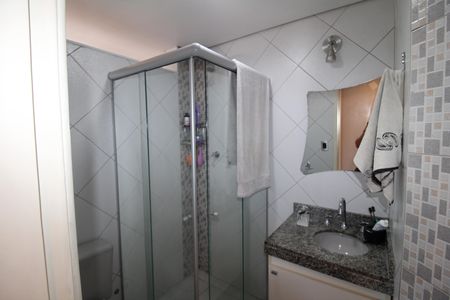 Apartamento à venda com 105m², 2 quartos e 2 vagasBanheiro