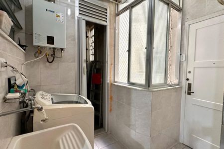 Apartamento à venda com 115m², 3 quartos e 1 vagaÁrea de Serviço