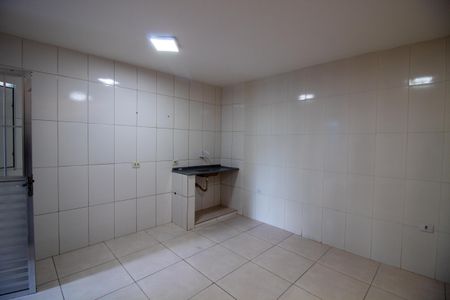 Sala/Cozinha de casa para alugar com 1 quarto, 47m² em Jardim Rosa Maria, São Paulo