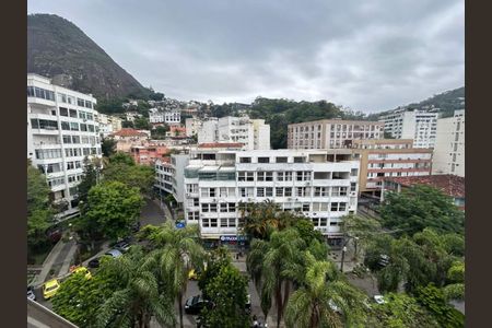 Apartamento à venda com 79m², 2 quartos e sem vaga