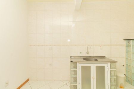 Cozinha de apartamento para alugar com 1 quarto, 44m² em São Sebastião, Porto Alegre