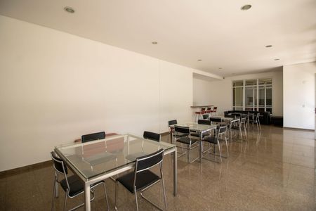 Apartamento à venda com 248m², 4 quartos e 4 vagas Apartamento à venda com 248m², 4 quartos e 4 vagasÁrea comum