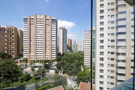 Apartamento à venda com 248m², 4 quartos e 4 vagas Apartamento à venda com 248m², 4 quartos e 4 vagasVista Suíte 2