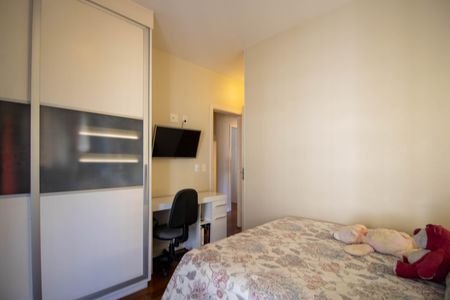 Apartamento à venda com 248m², 4 quartos e 4 vagas Apartamento à venda com 248m², 4 quartos e 4 vagasSuíte 2