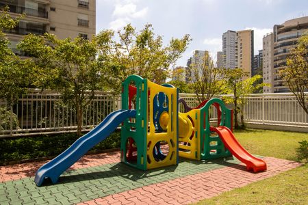 Apartamento à venda com 248m², 4 quartos e 4 vagas Apartamento à venda com 248m², 4 quartos e 4 vagasÁrea comum