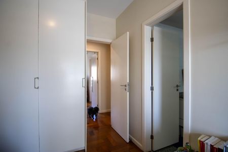 Apartamento à venda com 248m², 4 quartos e 4 vagas Apartamento à venda com 248m², 4 quartos e 4 vagasSuíte 1