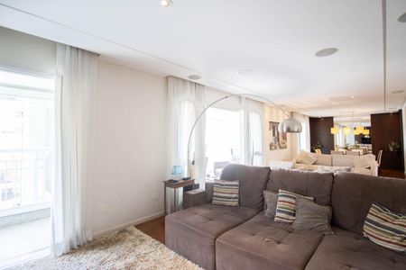 Apartamento à venda com 248m², 4 quartos e 4 vagas Apartamento à venda com 248m², 4 quartos e 4 vagasSala