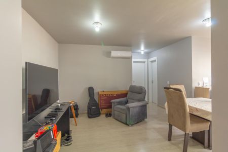 Sala de apartamento à venda com 2 quartos, 58m² em Fátima, Canoas