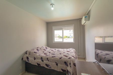 Quarto 1 de apartamento à venda com 2 quartos, 58m² em Fátima, Canoas