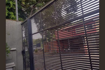 Casa à venda com 180m², 3 quartos e 2 vagas Casa à venda com 180m², 3 quartos e 2 vagasFoto 24