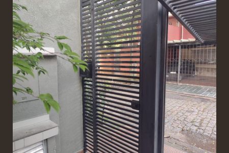 Casa à venda com 180m², 3 quartos e 2 vagas Casa à venda com 180m², 3 quartos e 2 vagasFoto 25