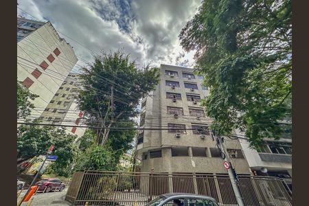 Apartamento para alugar com 100m², 3 quartos e 2 vagasFachada