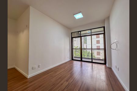 Sala de apartamento para alugar com 3 quartos, 100m² em Laranjeiras, Rio de Janeiro