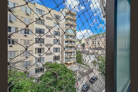 Apartamento para alugar com 100m², 3 quartos e 2 vagasVista da Área de Serviço
