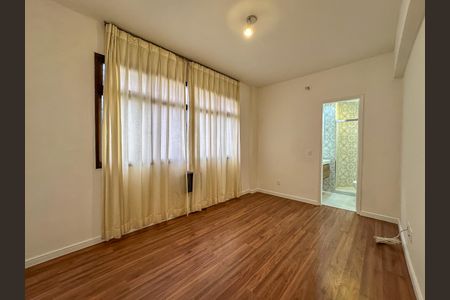 Apartamento para alugar com 100m², 3 quartos e 2 vagasSuíte