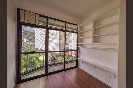 Apartamento para alugar com 100m², 3 quartos e 2 vagasQuarto
