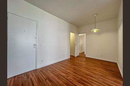 Apartamento para alugar com 100m², 3 quartos e 2 vagasSala