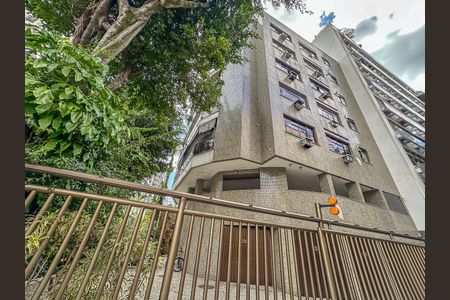 Apartamento para alugar com 100m², 3 quartos e 2 vagasFachada