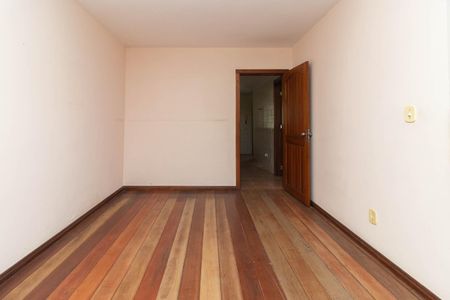 Sala de casa à venda com 3 quartos, 250m² em Ipanema, Porto Alegre