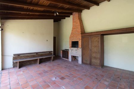 Casa à venda com 250m², 3 quartos e 3 vagasChurrasqueira