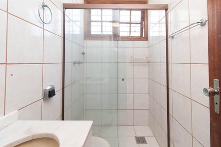 Casa à venda com 250m², 3 quartos e 3 vagasBanheiro 2