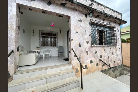 Casa à venda com 120m², 3 quartos e 3 vagasFachada