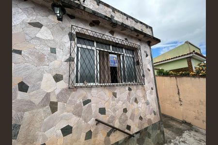 Casa à venda com 120m², 3 quartos e 3 vagasFachada + plaquinha