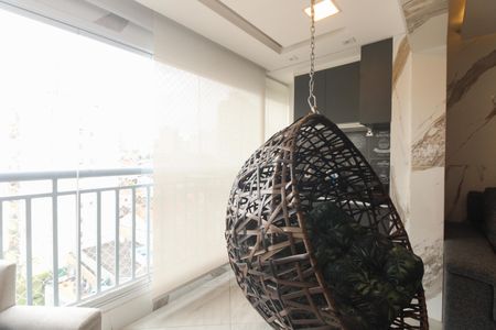 Varanda  de apartamento à venda com 2 quartos, 75m² em Vila Carrão, São Paulo