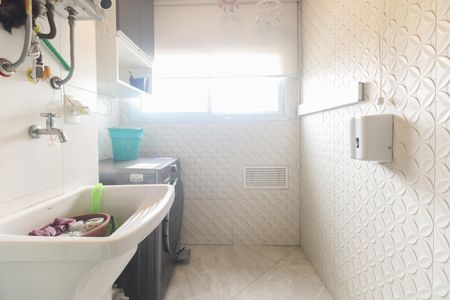 Apartamento à venda com 75m², 2 quartos e 2 vagasÁrea de Serviço 