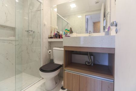 Apartamento à venda com 75m², 2 quartos e 2 vagasBanheiro Social 