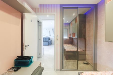 Apartamento à venda com 75m², 2 quartos e 2 vagasQuarto 