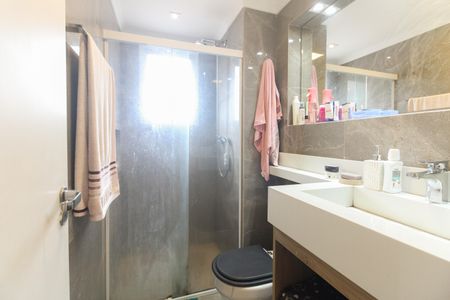 Apartamento à venda com 75m², 2 quartos e 2 vagasBanheiro Suíte 