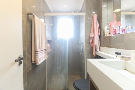 Apartamento à venda com 75m², 2 quartos e 2 vagasBanheiro Suíte 