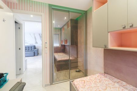 Apartamento à venda com 75m², 2 quartos e 2 vagasQuarto 
