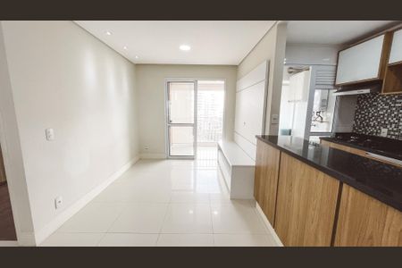 Apartamento à venda com 67m², 2 quartos e 1 vagaSala