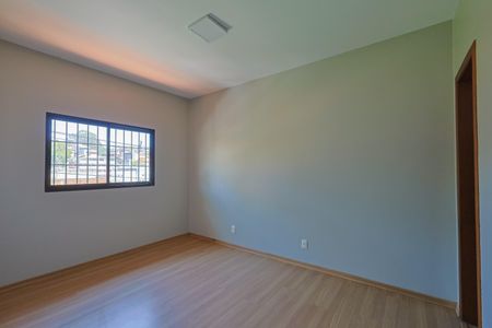 Casa à venda com 450m², 3 quartos e 4 vagasQuarto 3 - Suíte