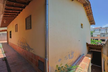 Casa à venda com 450m², 3 quartos e 4 vagasÁrea externa