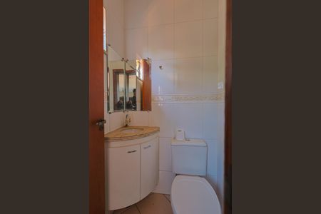 Casa à venda com 450m², 3 quartos e 4 vagasLavabo