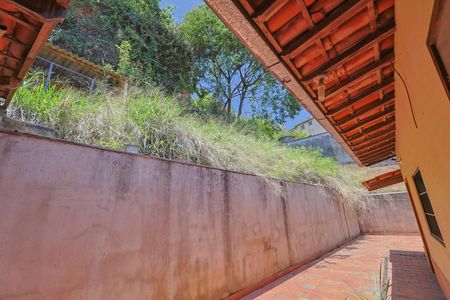 Casa à venda com 450m², 3 quartos e 4 vagasÁrea externa