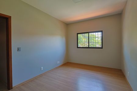 Casa à venda com 450m², 3 quartos e 4 vagasQuarto 3 - Suíte