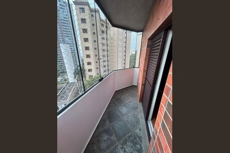 Apartamento à venda com 98m², 2 quartos e 3 vagasFoto 01