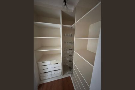Apartamento à venda com 98m², 2 quartos e 3 vagasFoto 01