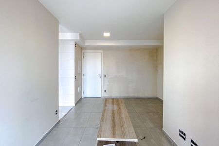 Studio para alugar com 50m², 2 quartos e 1 vaga Studio para alugar com 50m², 2 quartos e 1 vagaSala
