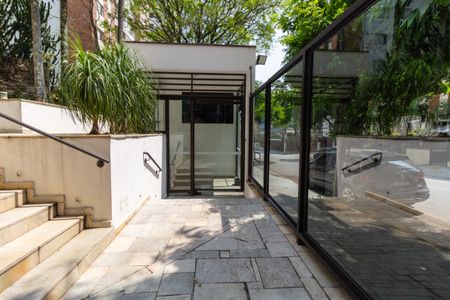 Apartamento à venda com 130m², 3 quartos e 2 vagas Apartamento à venda com 130m², 3 quartos e 2 vagasPortaria